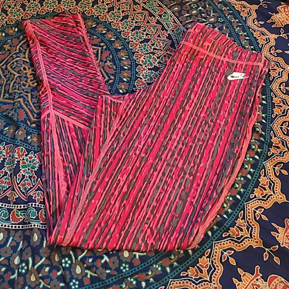 Nike leggings